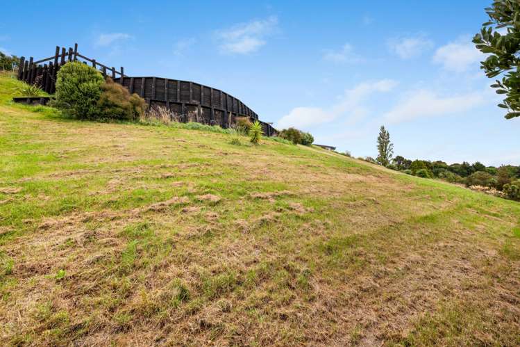 8 Lake View Place Fairhall_14