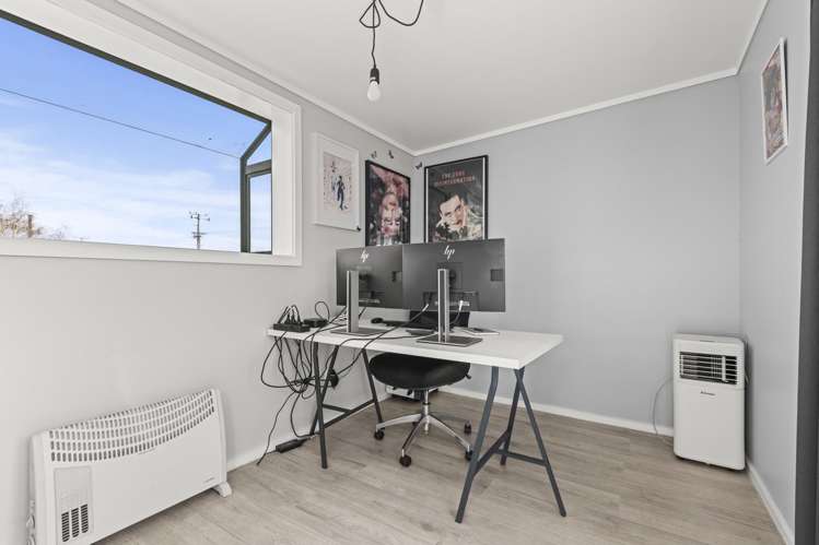 44 Holland Crescent Bulls_11