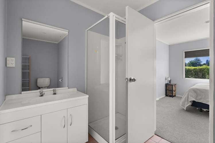 5 Matawha Way Brookfield_13