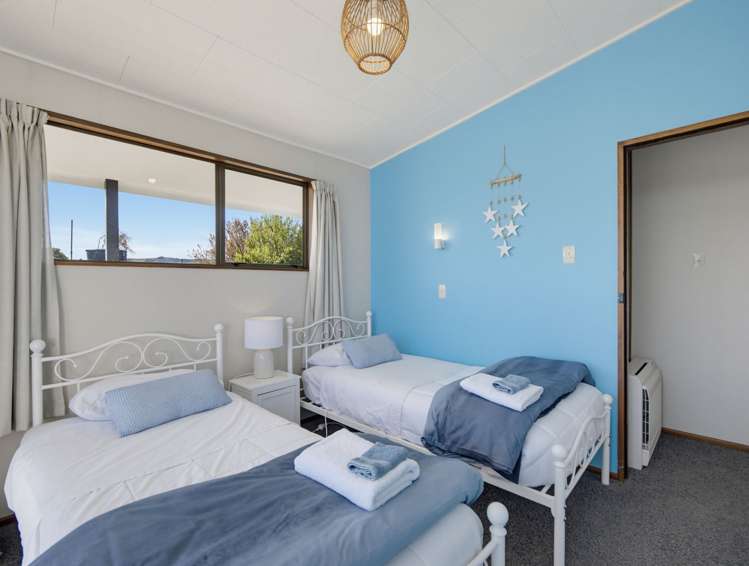 9 Waikawa Road Owaka_11