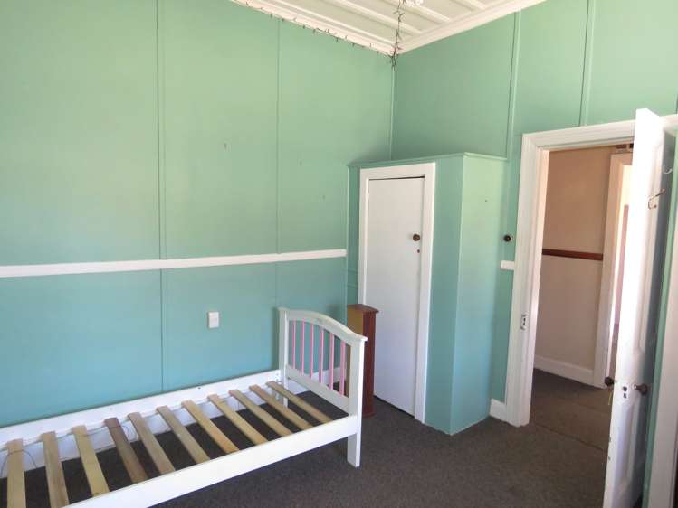 38 Dick Street Reefton_16