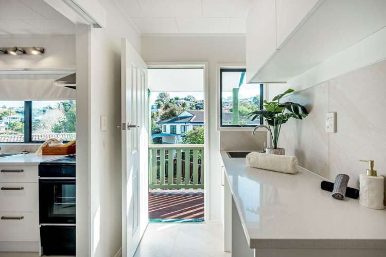 18 Leiden Place Totara Vale_9