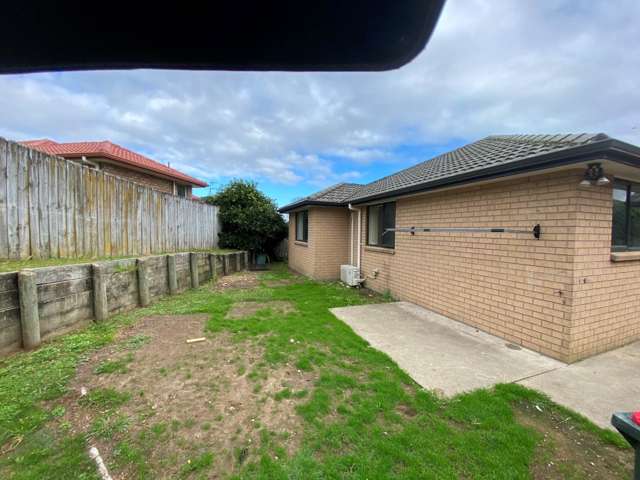 166 Keri Vista Rise Papakura_1