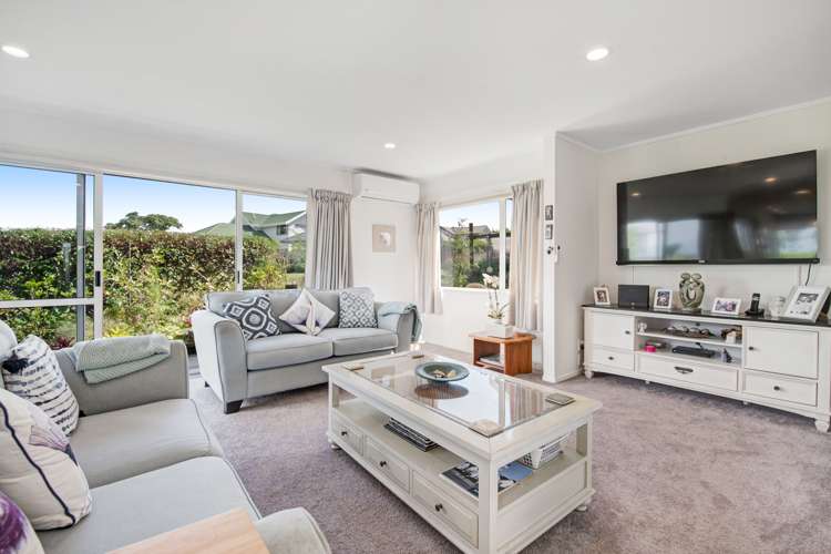 896 Whangaparaoa Road Manly_12