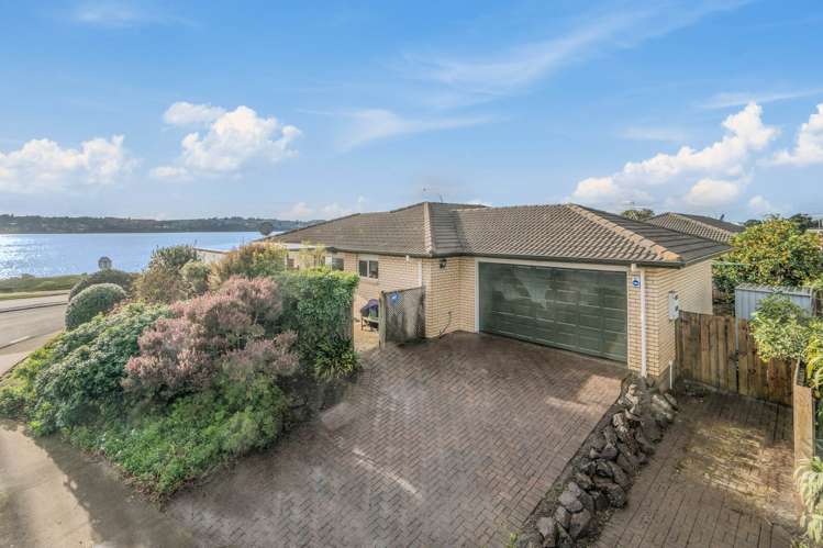 50A Kiwi Esplanade Mangere Bridge_22