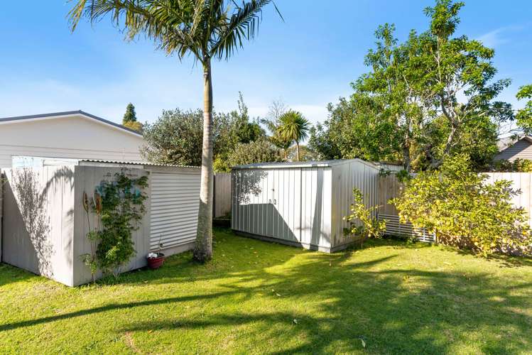 127 McKellar Place Whangamata_38