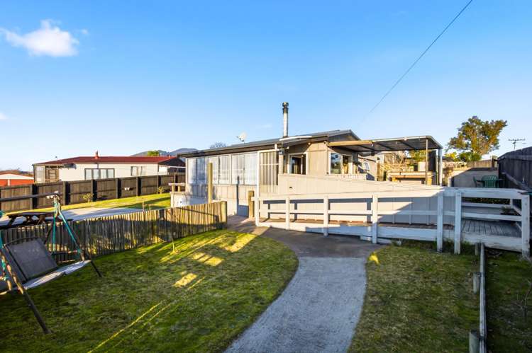 24 Hinemoa Avenue Taupo_19