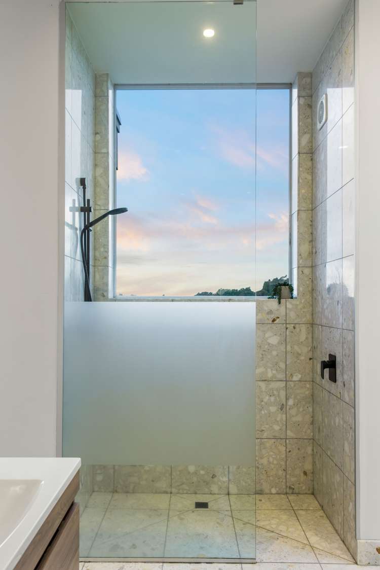 70 Scenic Drive Titirangi_17