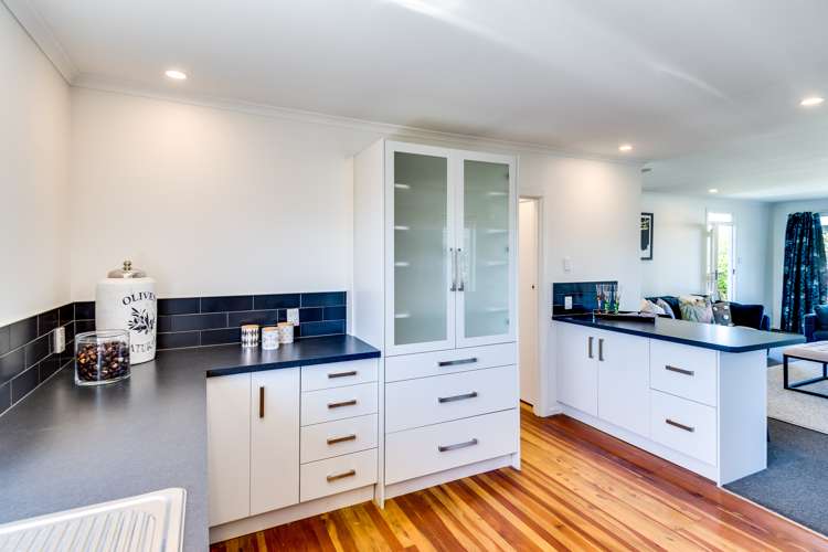 21 Elliott Crescent Havelock North_5