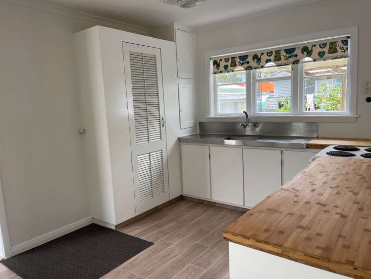 4 Gibbs Crescent Wainuiomata_5