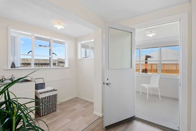 8 Minorca Lane Burwood_16