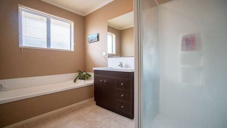 12 Orlando Way Kelvin Grove_14