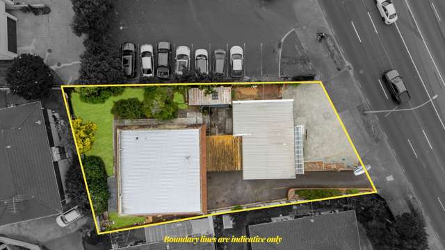 Prime Location and High Income Potential!