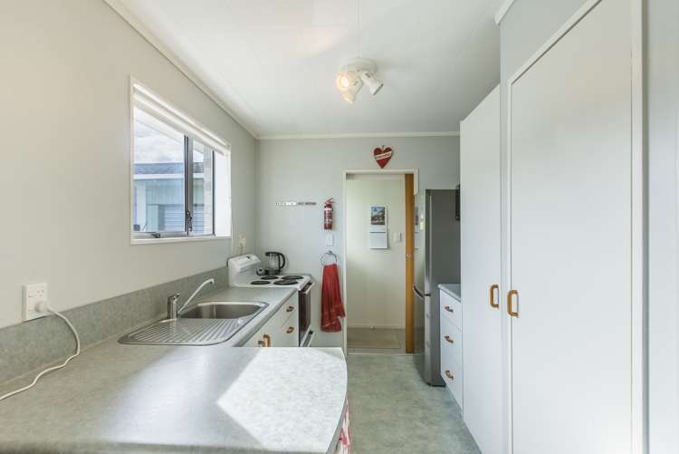 11b Graham Grove Waikanae_5