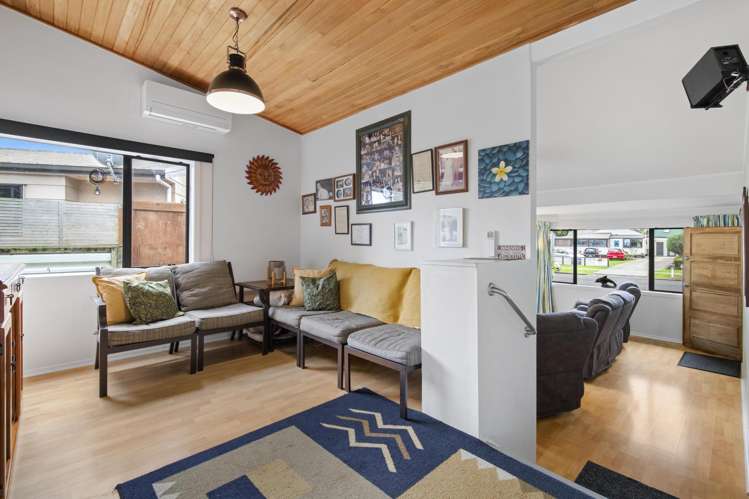 52 Taihiki Road Clarks Beach_17