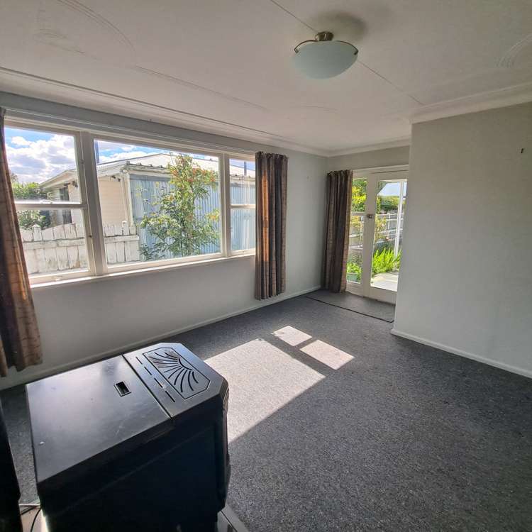 39 Shakespeare Street Milton_8