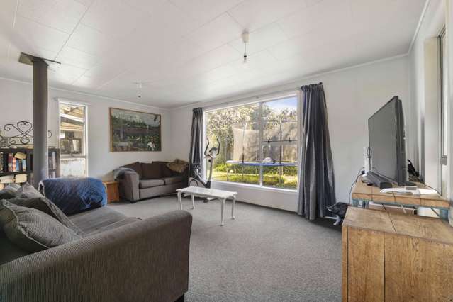 3 Armstrong Avenue Waitara_3
