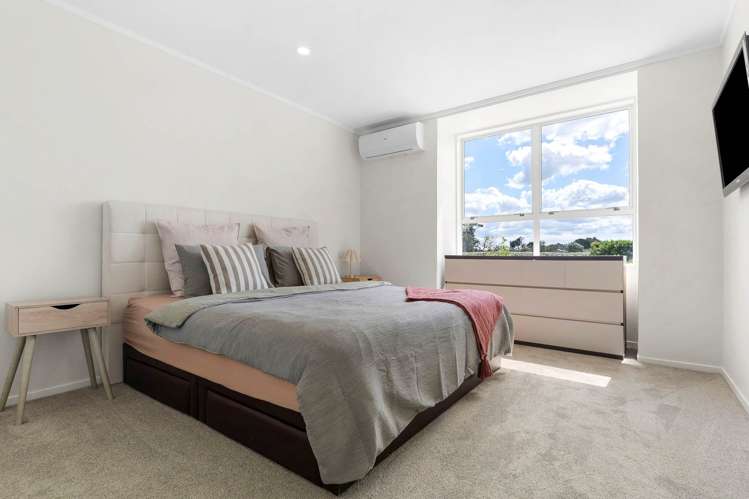 1402 Glenbrook Road Glenbrook_22