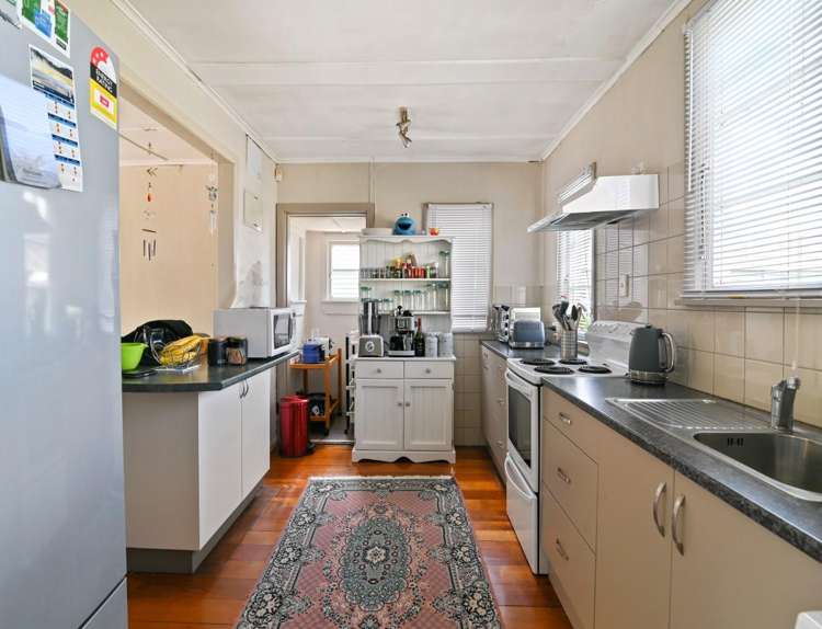 19 Kawaha Point Road Fairy Springs_5