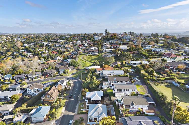 2/9 Colmar Road Mellons Bay_28
