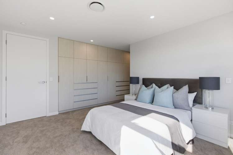 12c Ruskin Place Westown_24