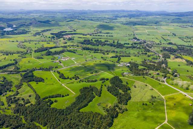 Well-equipped dairy farm with scale and potential
