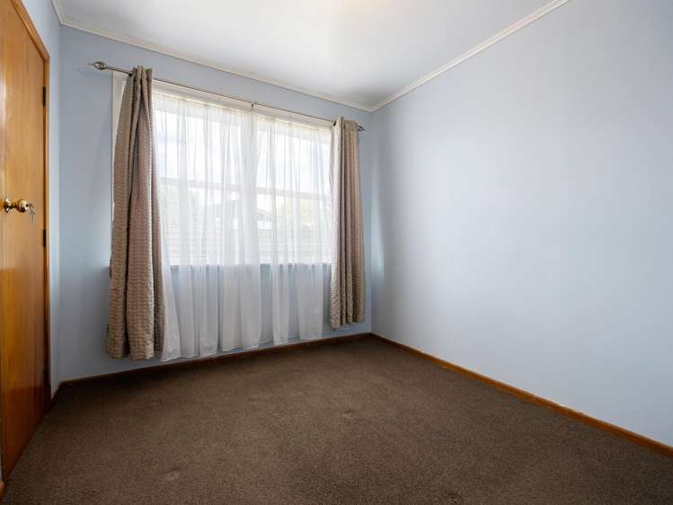 10 Rosalind Street Deanwell_11