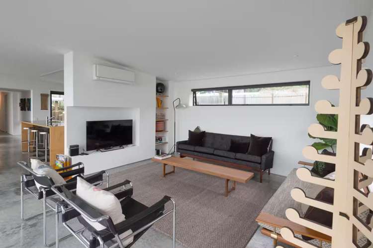 B/15 Hungerford Road Lyall Bay_18