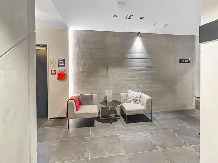 2B/207 Kilmore street 1419_1