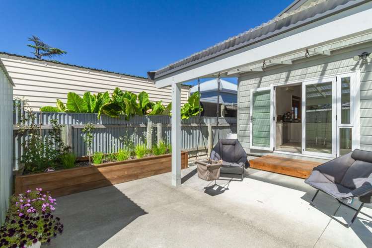 99 Nelson Crescent Napier South_13