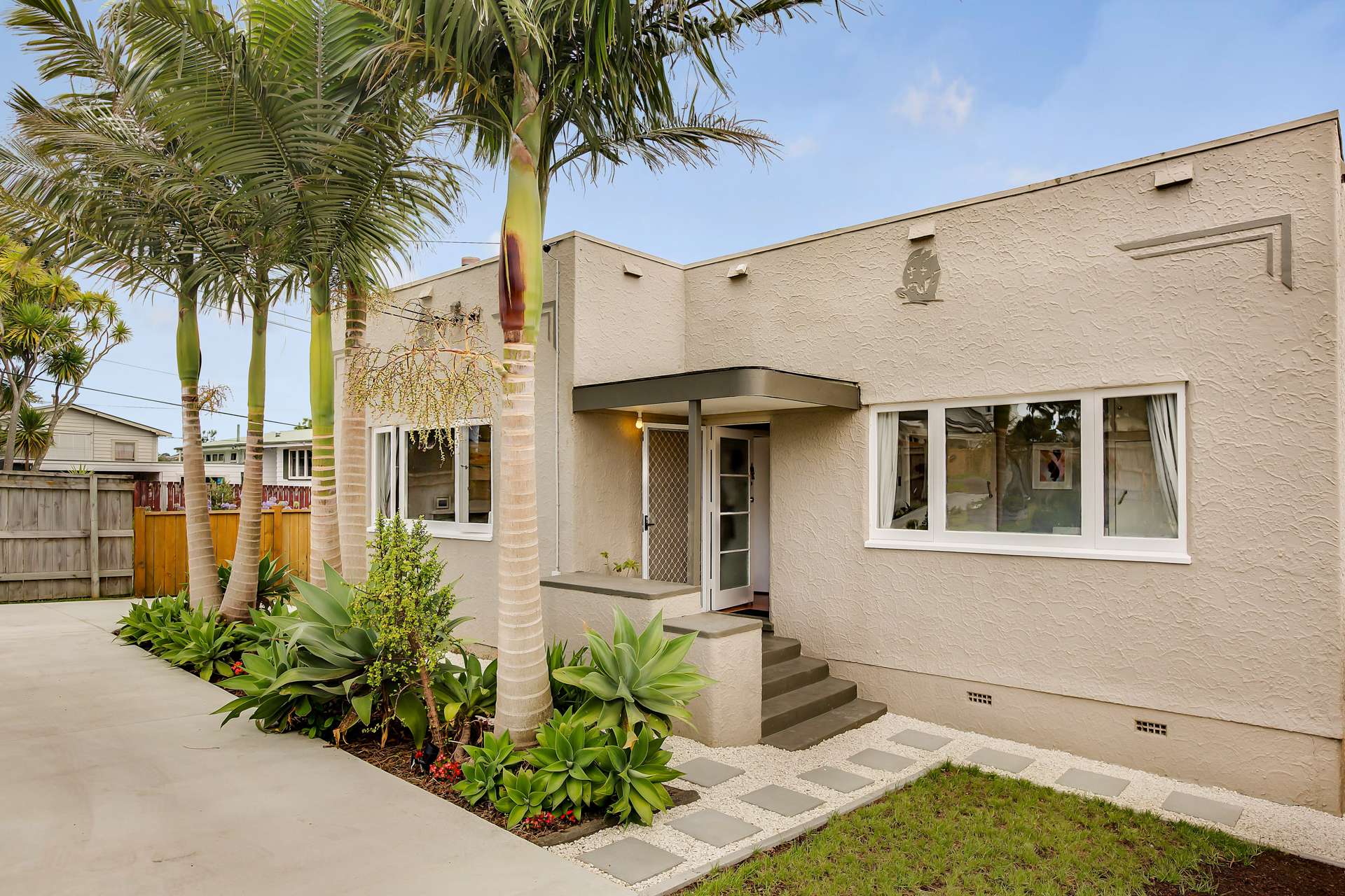 53 Astley Avenue New Lynn_0