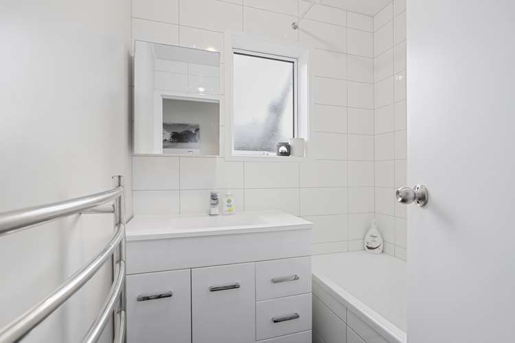 33a Boyd Avenue Mangere Bridge_13