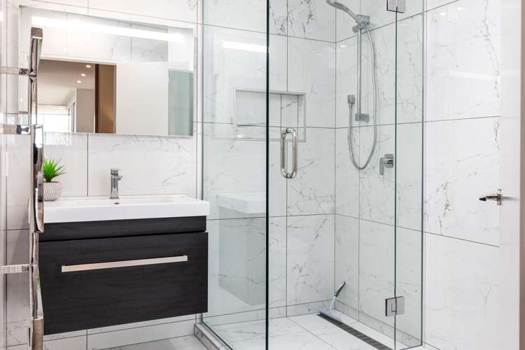 12 Golf View Close Fairhall_11