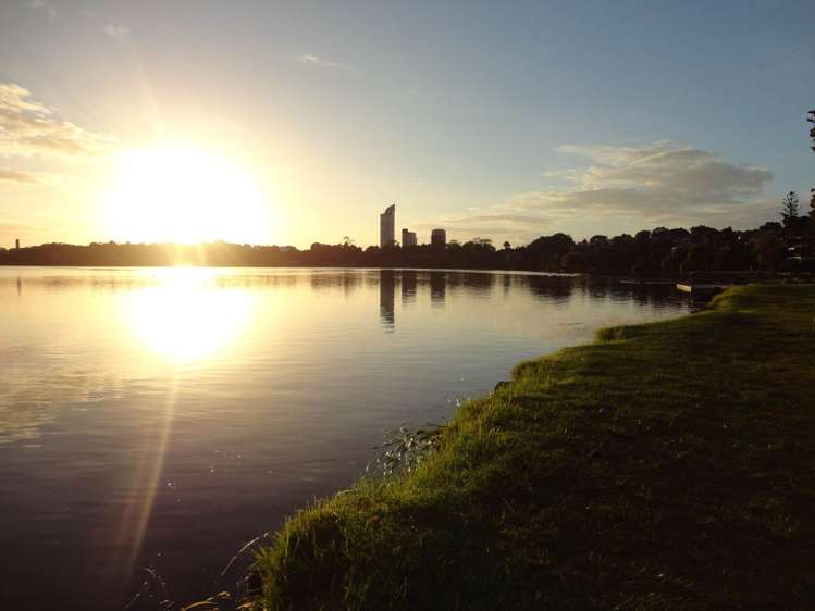2/3 Rangitira Avenue Takapuna_30
