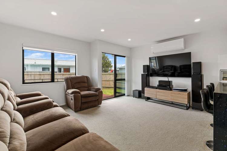 1/6 Trevor Hosken Drive Wiri_13