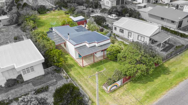 15 Rangitane Street Himatangi Beach_16