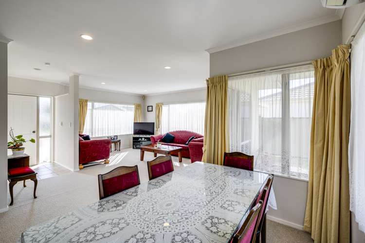 3 Ellerslie Place Taradale_6