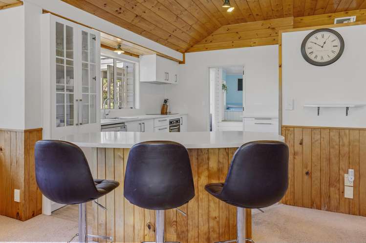 65 Te Moenga Park Acacia Bay_3