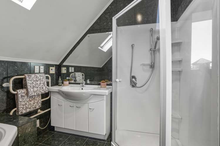 3 Ings Avenue Saint Clair_18