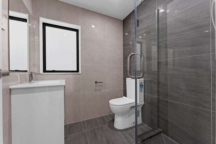 12A Mcleod Road Weymouth_13