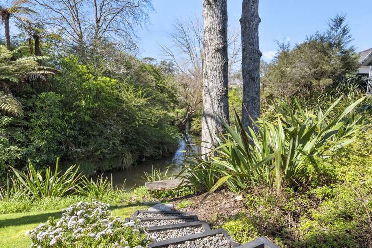 32 Crabb Fields Lane Riverhead_24