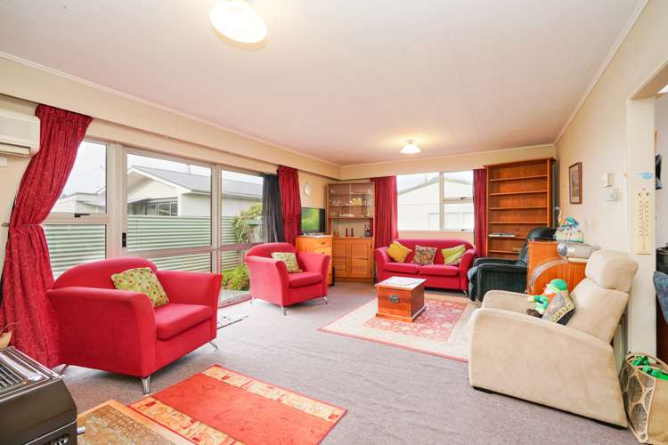 28 Dunns Road Otatara_1