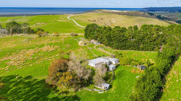 711 Blackhead Road Porangahau_22