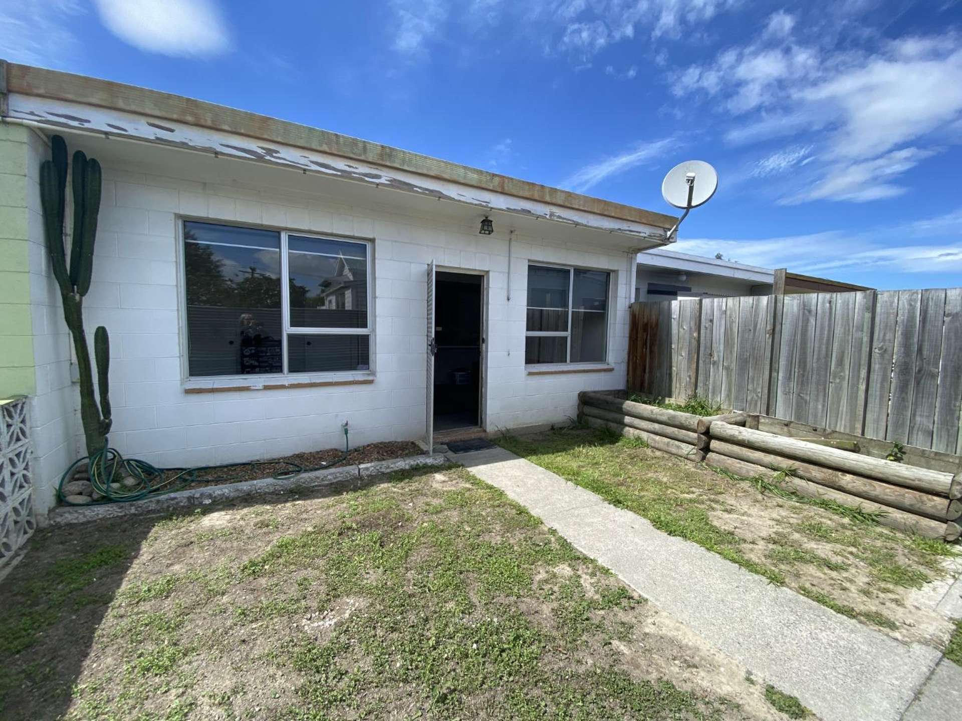 2/104 Budge Street 10706_0