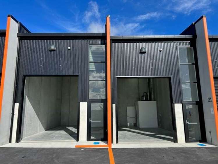 21 & 22/90A Hobsonville Road Hobsonville_2