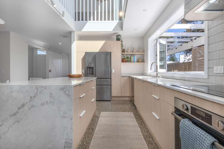 87 The Esplanade Raumati South_1