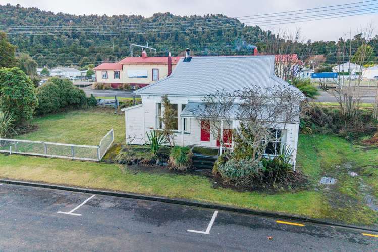37 Thames Street Ohakune_14