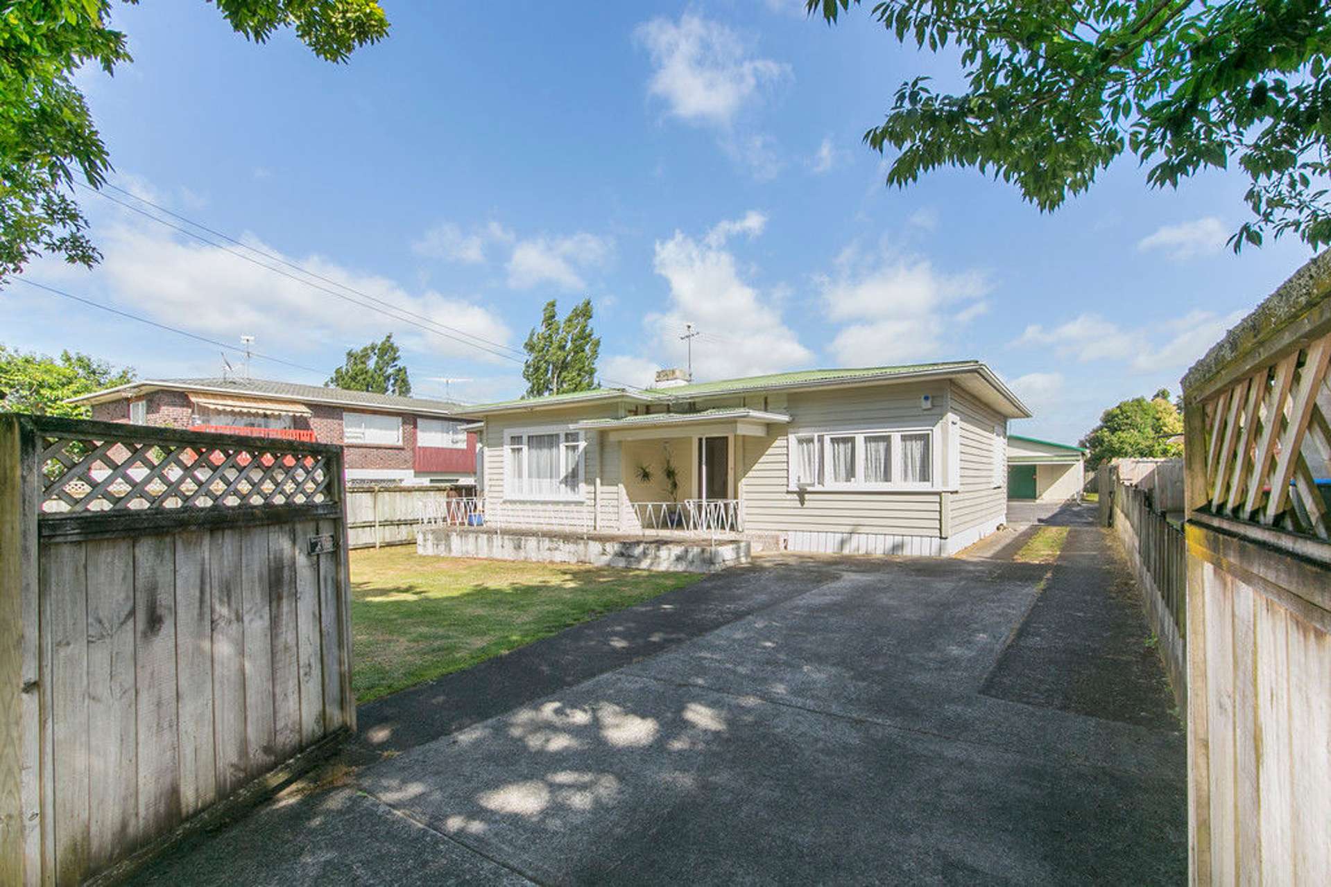 13 Preston Avenue Mount Albert_0