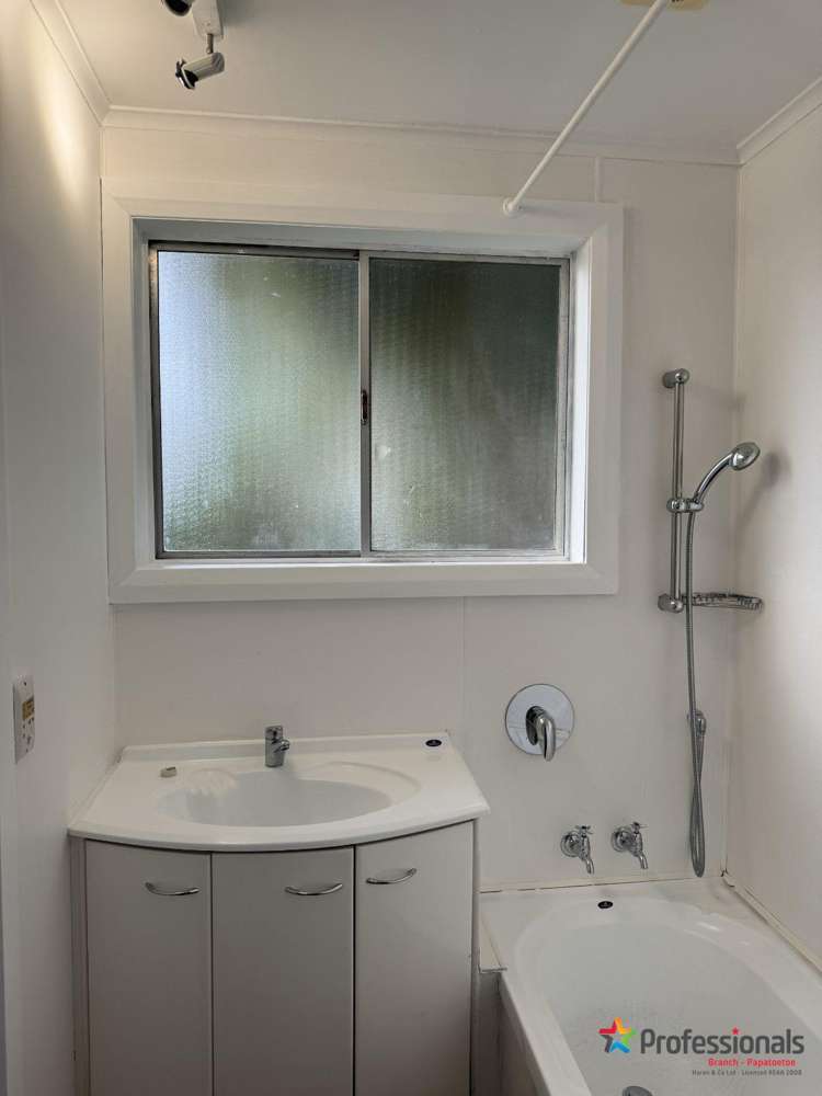 11A Woodvale Road Glen Eden_17