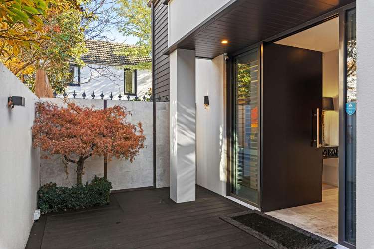 9 Rugby Street Merivale_23